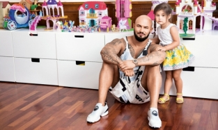 Дочка Джигана танцует хип-хоп